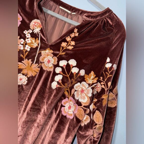 Spartina Genevieve Embroidered Velvet Top Lucas Theatre Embroidery Size M NWOT - Picture 4 of 8